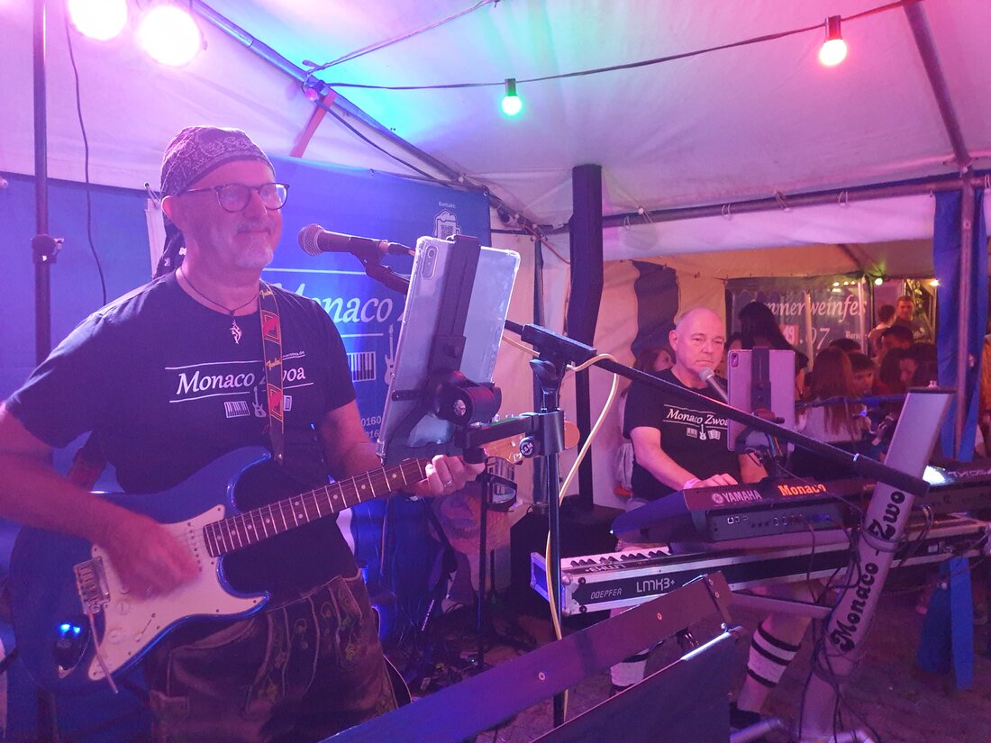 Elegantes Dinner mit dezenter Livemusik